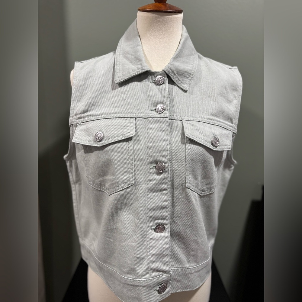 Sleeveless Light Mint Green Denim Vest Women’s Large